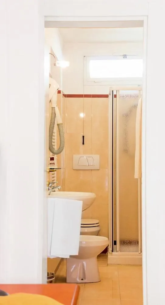 Hotel Adriatico Βενετία 2*,  Ιταλία
